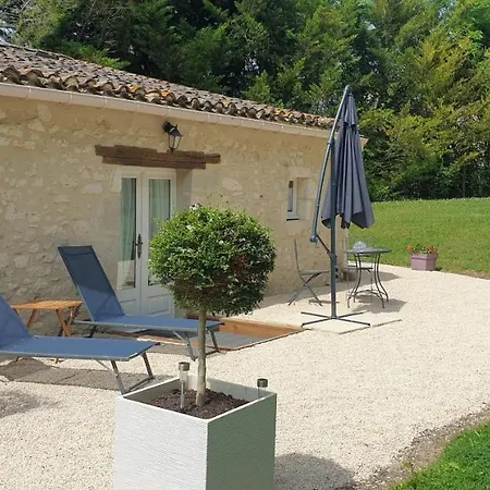 Lily - Au Clos De Guest house